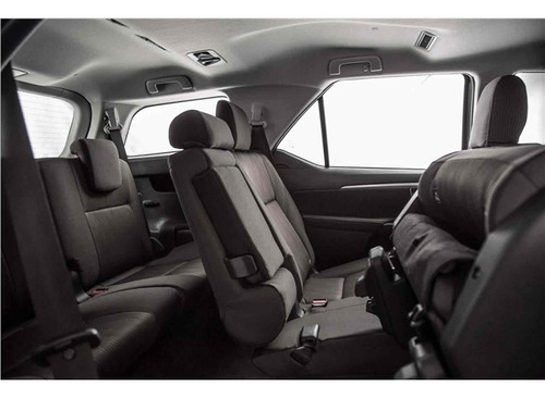 Imagem 5 de 5 de Toyota Hilux Sw4 2.8 D-4d Turbo Diesel Srx 7l 4x4 Automático