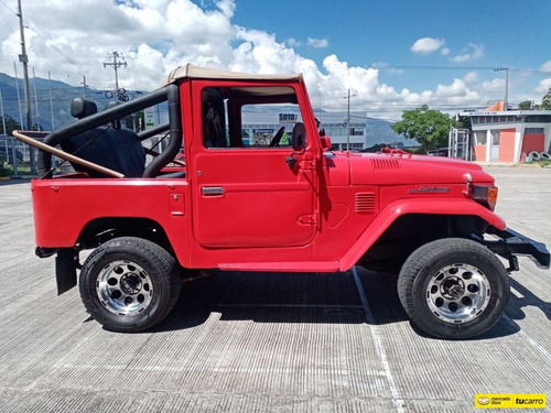 Toyota Land Cruiser Campero