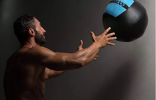 Imagen 3 de 6 de Medicine Ball 8 Kg Funcional Fitnes Crossfit Bien Reforzada!
