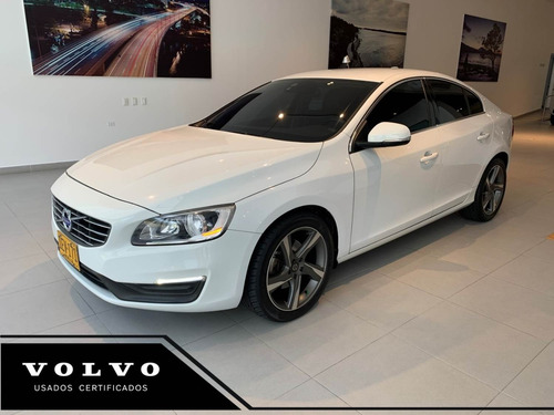 Volvo S 60 Kinetic 1600turbo Aut 4x2 180 Hp