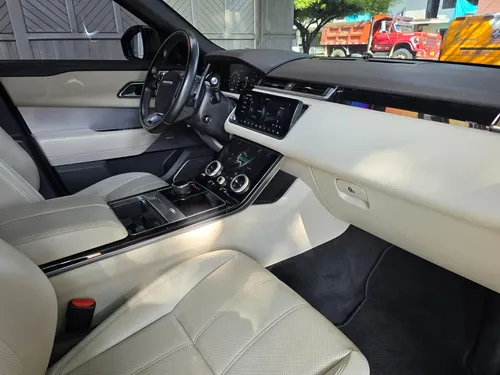 Land Rover Range Rover Velar 2.0 R-dynamic Se