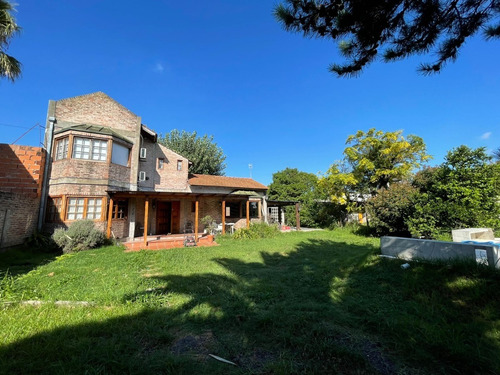 Imagen 21 de 26 de Chalet Castelli Al 600 750 M2 De Terreno