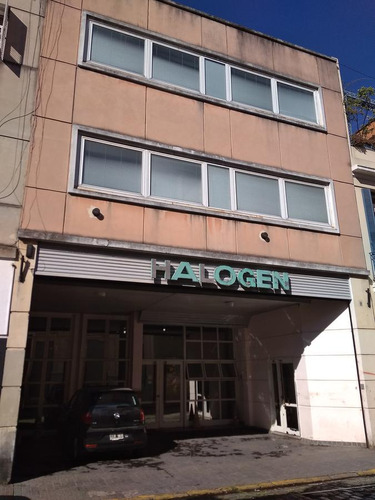 Retasado Gran Local En San Telmo 2000 M2 900 M2 De Terraza. Eeuu Y Defensa.