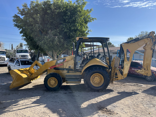 Retroexcavadora Caterpillar 420f Mod 2015 4x4 Con Ext Y Kit