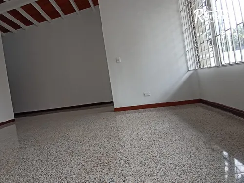 Oficina En Arriendo En Laureles. Cod A775204