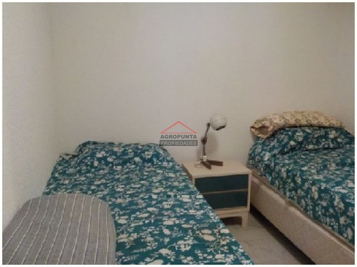Apartamento En Península 2 Dormitorios- Ref: 5245