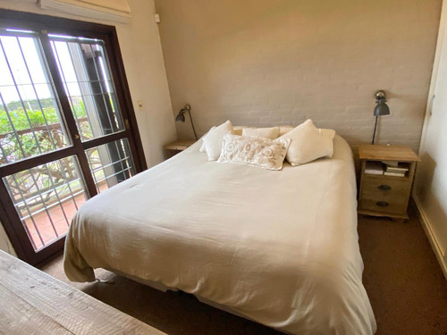 Excelente Casa En Venta En Barra De Carrasco Con Renta