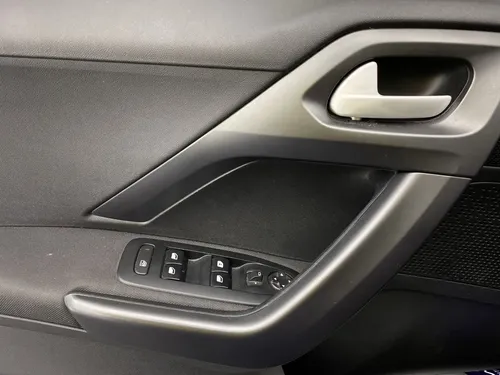 Peugeot 2008 Style At 1.6
