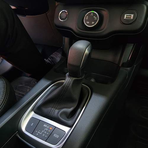 Citroën C4 Cactus 1.6 Thp 165 At6 Shine