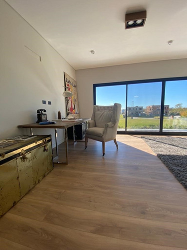 Imagen 13 de 27 de Casa Con Piscina En Venta En Puertos, Escobar, G.b.a. Zona Norte