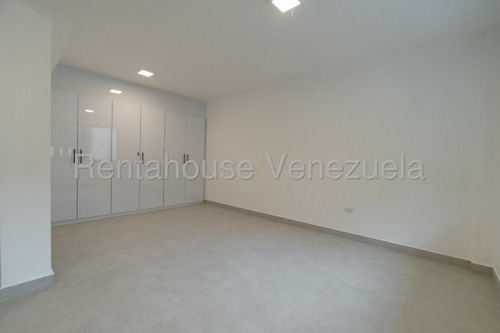 Casa (duplex) En Venta En El Cafetal, Distrito Metropolitano 25-17659