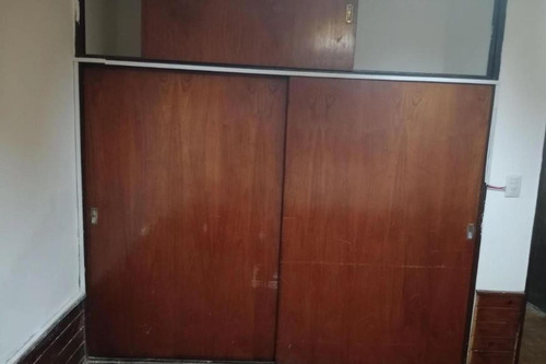 Casa En Venta - 2 Dormitorios 1 Baño - 250mts2 - Córdoba Capital
