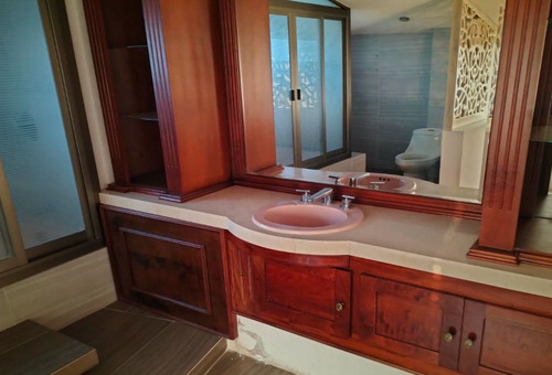 Casa En Venta De Dos Niveles, Ubicada Ojo De Agua San Martin Texmelucan De Labastida Puebla