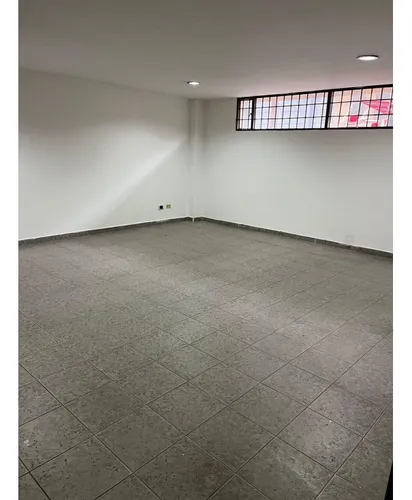 Bodega En Arriendo, Excelente Ubicacion En Las Ferias, Bogota