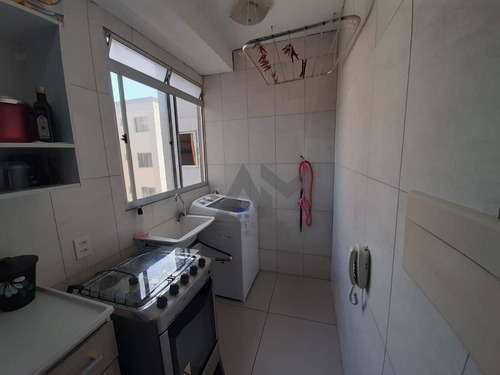 Apartamento 2 Dormitorios, Sala, Cozinha, Banheiro - Ap0130