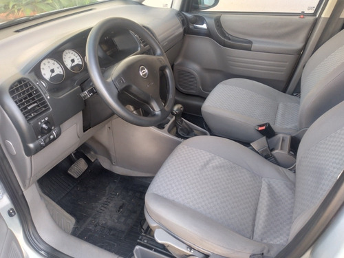 Imagem 3 de 13 de Chevrolet Zafira 2009 2.0 Expression Flex Power Aut. 5p