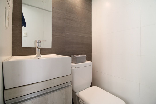 Apartamento En Venta De 2 Dormitorios En Pocitos