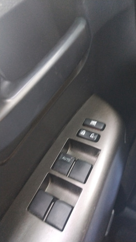 Toyota Tundra 5.7 Sr5 V8 Doble Cab 4x2 At