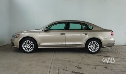 Imagen 3 de 10 de Volkswagen Passat 2017 2.5 Tiptronic Sportline At
