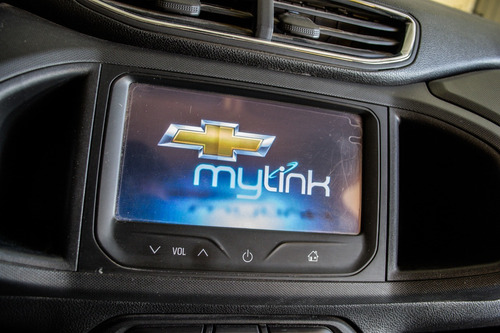 Imagen 14 de 19 de Chevrolet Onix 1.4 Ltz Mt 98cv 2015 Onv