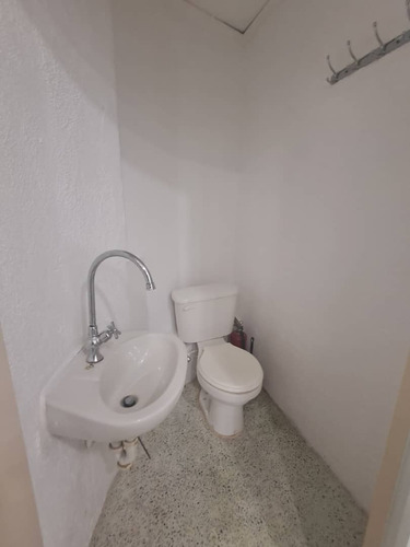 Alquiler Consultorios Medicos Torre Anexa Metropolitana Carmen N.