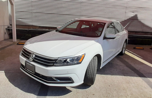 Imagen 2 de 15 de Volkswagen Passat 2019 2.5 Tiptronic Sportline At