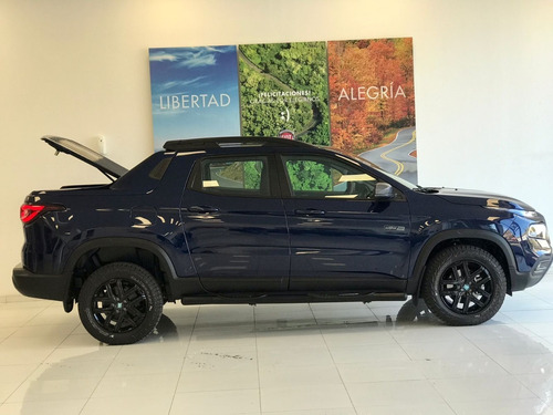 Imagen 8 de 13 de Fiat Toro Ultra 4x4
