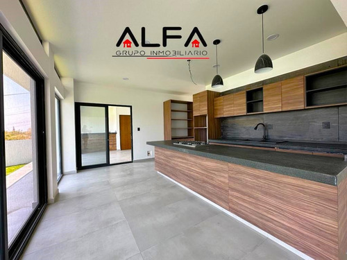 Estrene Moderna Residencia En Lomas De Cocoyoc