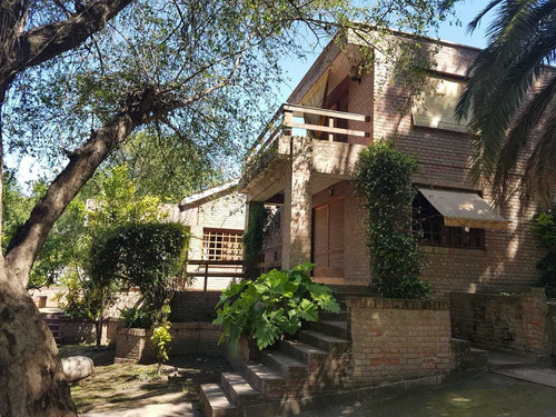 Imagen 1 de 30 de Casa Venta Villa Allende