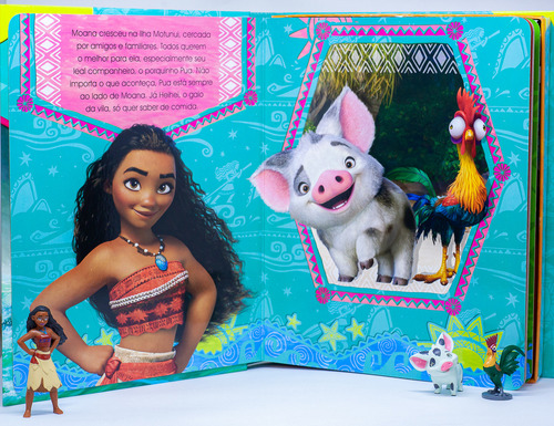 Livro Moana Aventuras Do Mar Com 10 Miniaturas Cenário Gigante Disney Capa Dura Em Português Editora Melhoramentos 2016