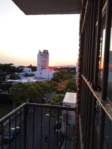 Apartamento Tres Dormitorios En Prado