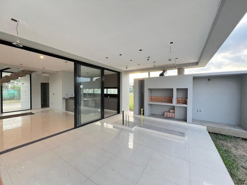 Venta Casa A Estrenar 3d -country Viento Sur