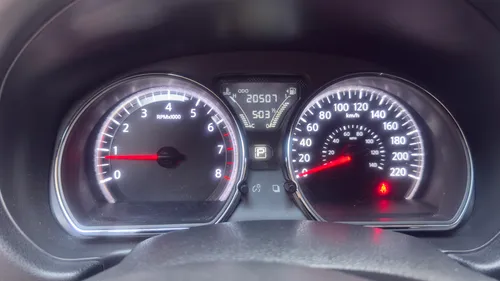 Nissan Versa Advance Automatico. Motor 1,6 Cc De 118 H. Abs
