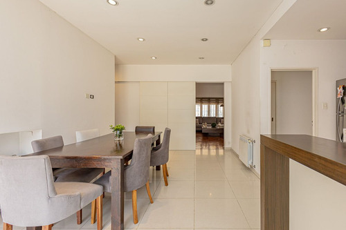 Venta Casa 5 Ambientes En Castelar Sur Con Pileta