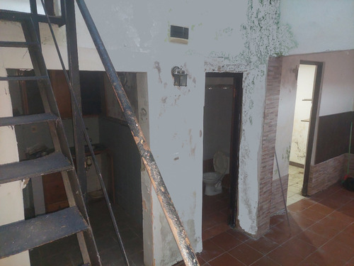 Apto Para Reciclar :: P B + Interior + 2 Dorm + Altillo + Azotea + Sin G C