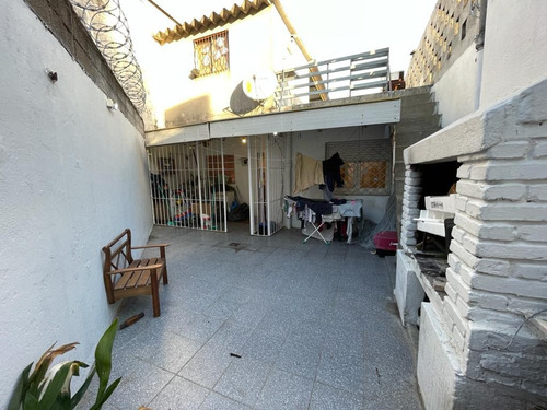 Casa 2 Dormitorios Padrón Único.