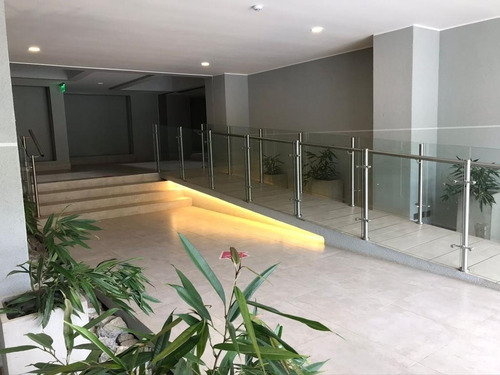 Imagen 2 de 9 de Vendo Excelente Departamento En Reñaca Amoblado.