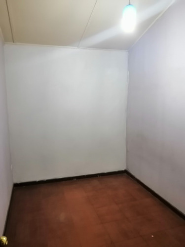 Casa Amplia Con Tres Dormitorios En Playa Ancha, Valparaiso
