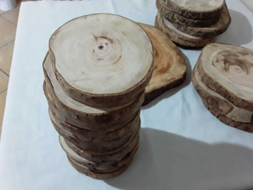 Imagem 2 de 5 de Kit 8 Bolachas Madeira De Diversos Tamanhos