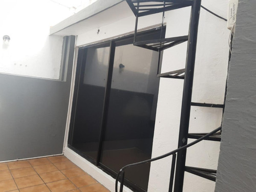 Casa En Venta Garage Para 3 Autos, Alberca - Granjas De La Boticaria