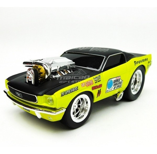 Muscle Machine Ford Mustang 1966 - Escala 1:24