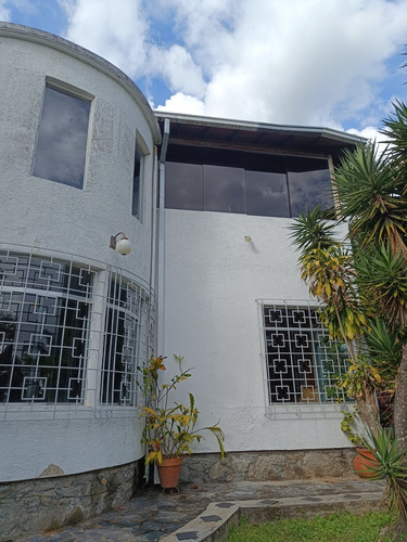 Altamira Venta Casa 700 M2 De Construccion Terreno 940 M2 Aproximadamente Exelente Arquitectura Es Par Remodelar