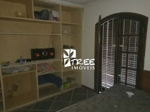 Imagem 19 de 23 de Venda- Chacara-aruja- Excelente Imóvel Com Aproximadamente A/t 3.750m², Distribuídos Em 3 Casas, Casa 1 Tem 2 Dormitórios, Sala, Cozinha, Wc(baixo - Ch00073 - 33146802