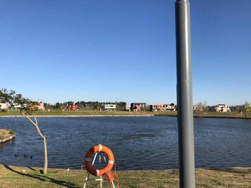 Imagen 12 de 15 de Lote Al Lago - Barrio Muelles - Puertos Del Lago - Escobar