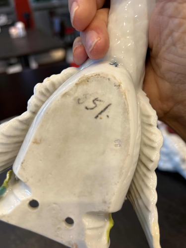 Precioso Par De Aquamaniles En Porcelana Europea Con Sello (Usado)
