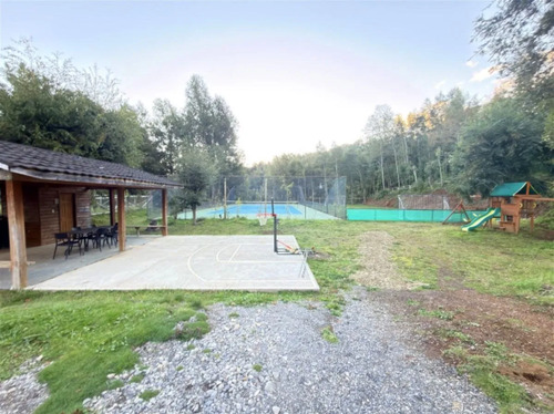 Casa En Parcela Venta 4d/4b Piscina En Rio Plata - Pucón