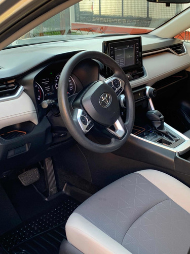 Imagen 8 de 14 de Toyota Rav4 2020 2.5 Xle 4wd At 204 Hp