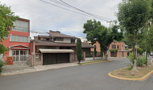 Casa En Venta De Adjudicación Bancaria Ubicada En Bulevar De Los Continentes, Valle Dorado, 54020, Tlalnepantla. Cmr.