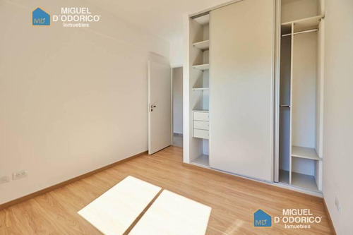 Venta Departamento 3 Ambientes Con Cochera En Parque Avellaneda