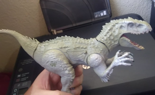 2015 Hasbro Jw Indominus Battle Damage Chomping 28cms (Usado)